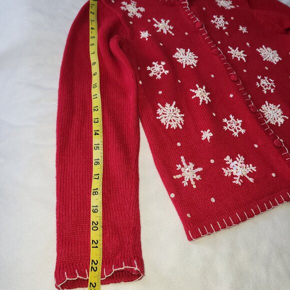 Upscale Red Snowflake Design Christmas Sweater -Size Large - Picture 6 of 7